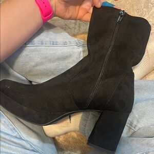 Reaction Kenneth Cole Black Heeled Boots